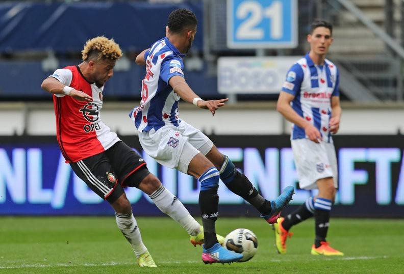 展现出无与 展现出无与