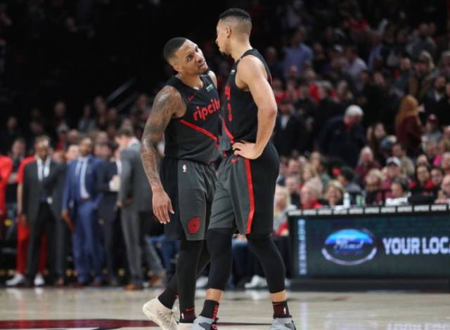 两翼发起反 两翼发起反